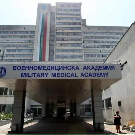 едностаен C паркомясто, перфектен в гр в кв левски очна клиника св петка и умбал св марина Apartment *